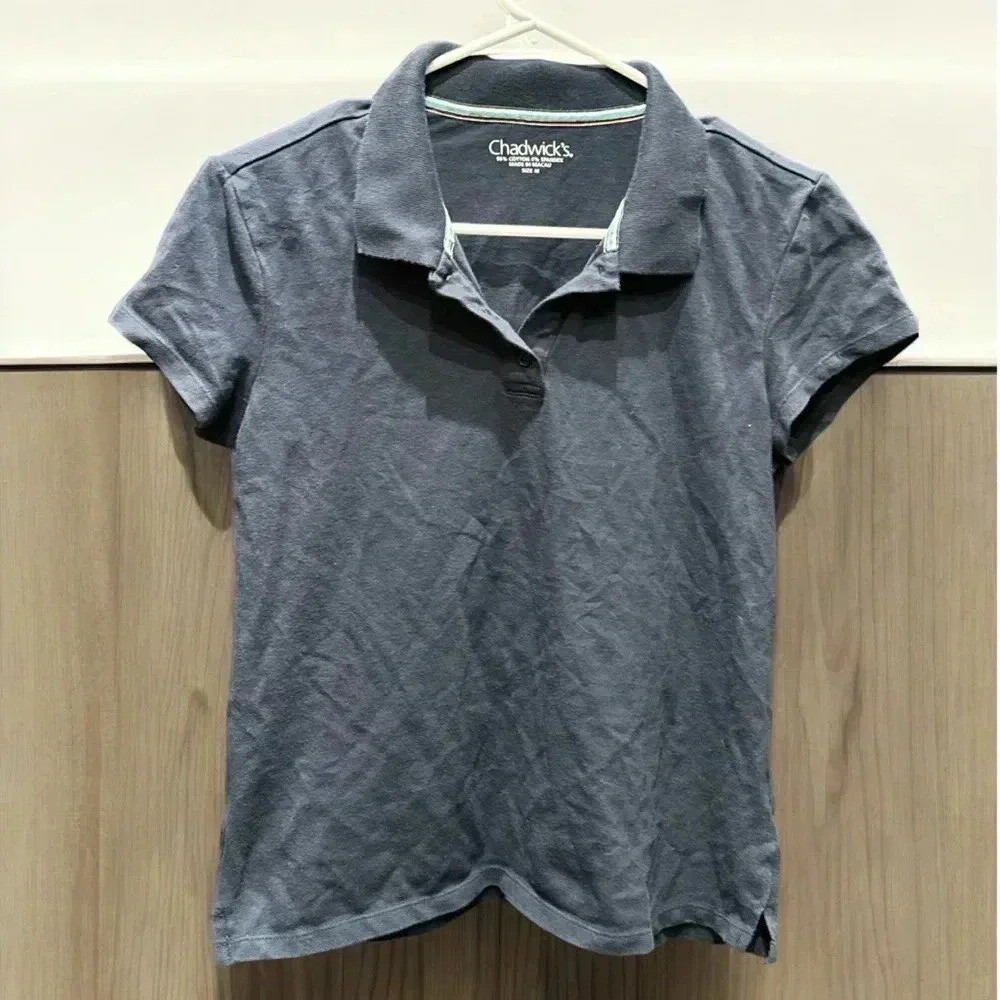 Chadwick’s medium collard shirt
